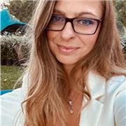 Docente di canto lirico e interpretazione maturata nei teatri internazionali